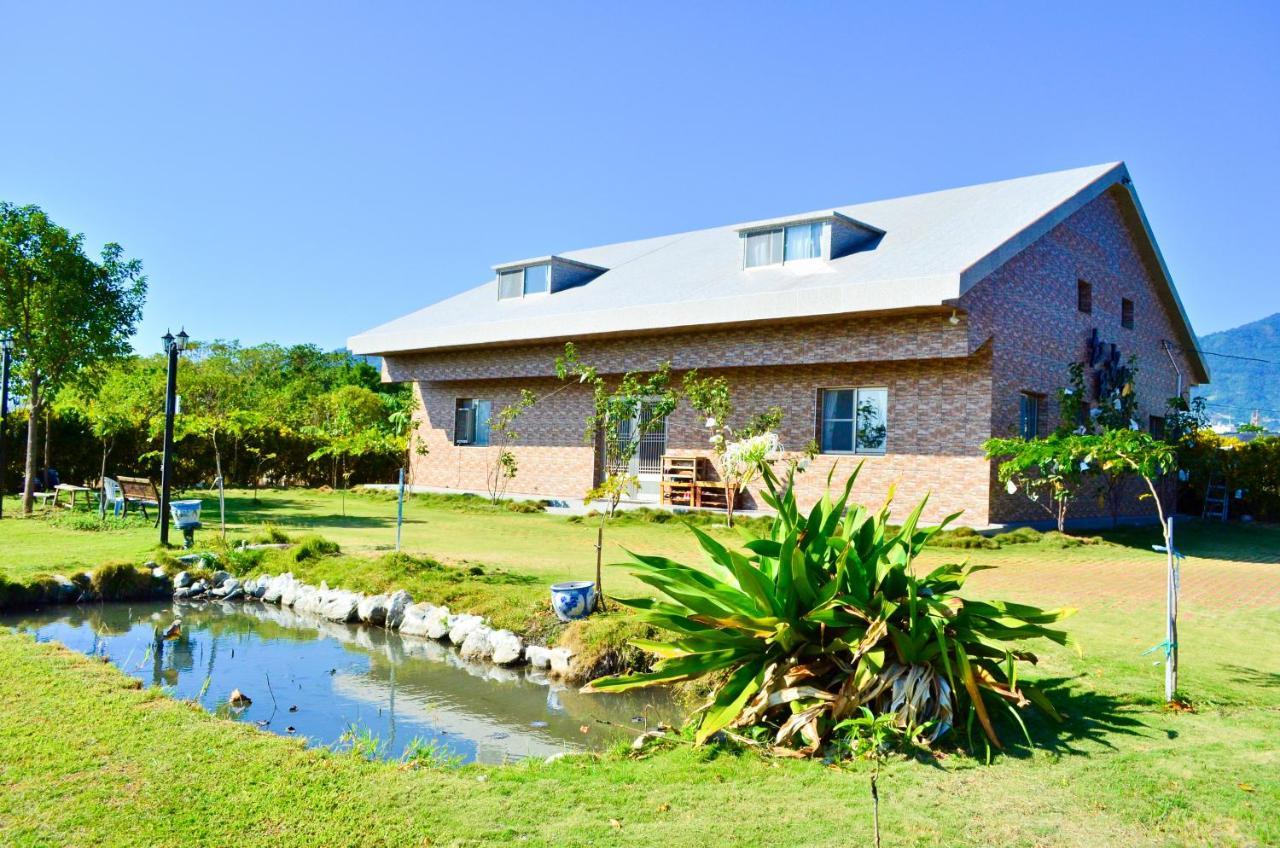 Red Crown Jacana B&B Taitung 외부 사진
